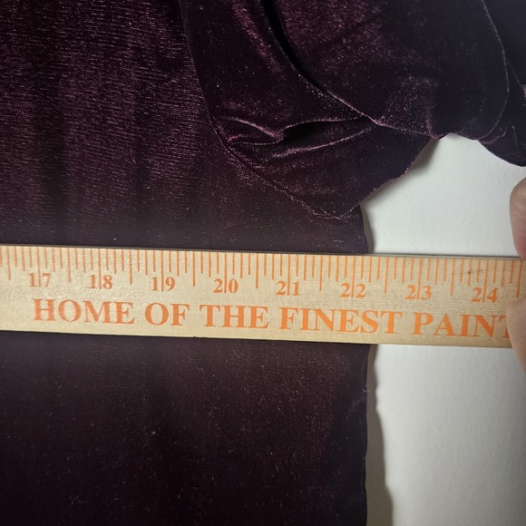 Soft‎ Surroundings L Purple Velvet Peasant Top Embroidered Buttons Long Sleeve - Picture 6 of 7